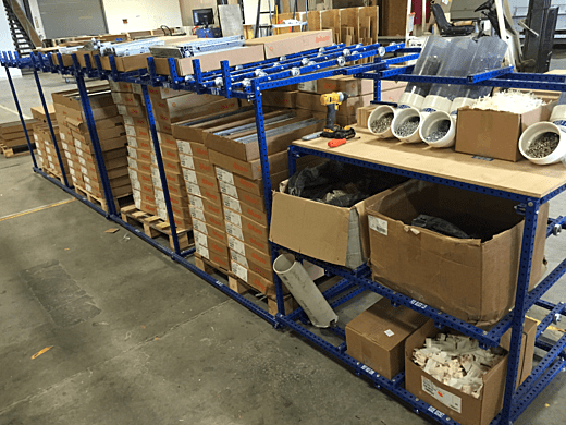 Workstation with flow rack top.